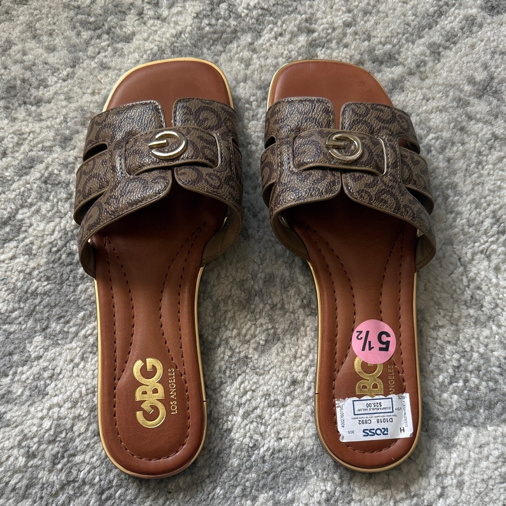 GBG Los Angeles Patterned Brown Slide Sandals